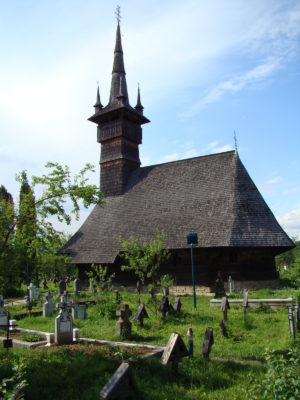 Biserica_de_lemn_Sf.Arhangheli_Rogoz
