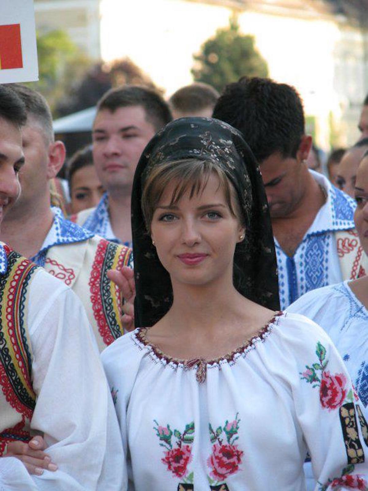 население румынии